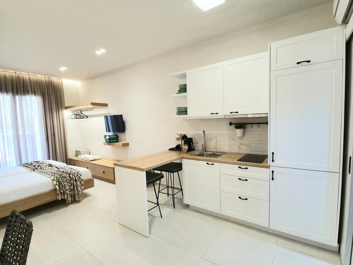 St.Thomas Beach Luxury Apartments Pefki Exterior foto